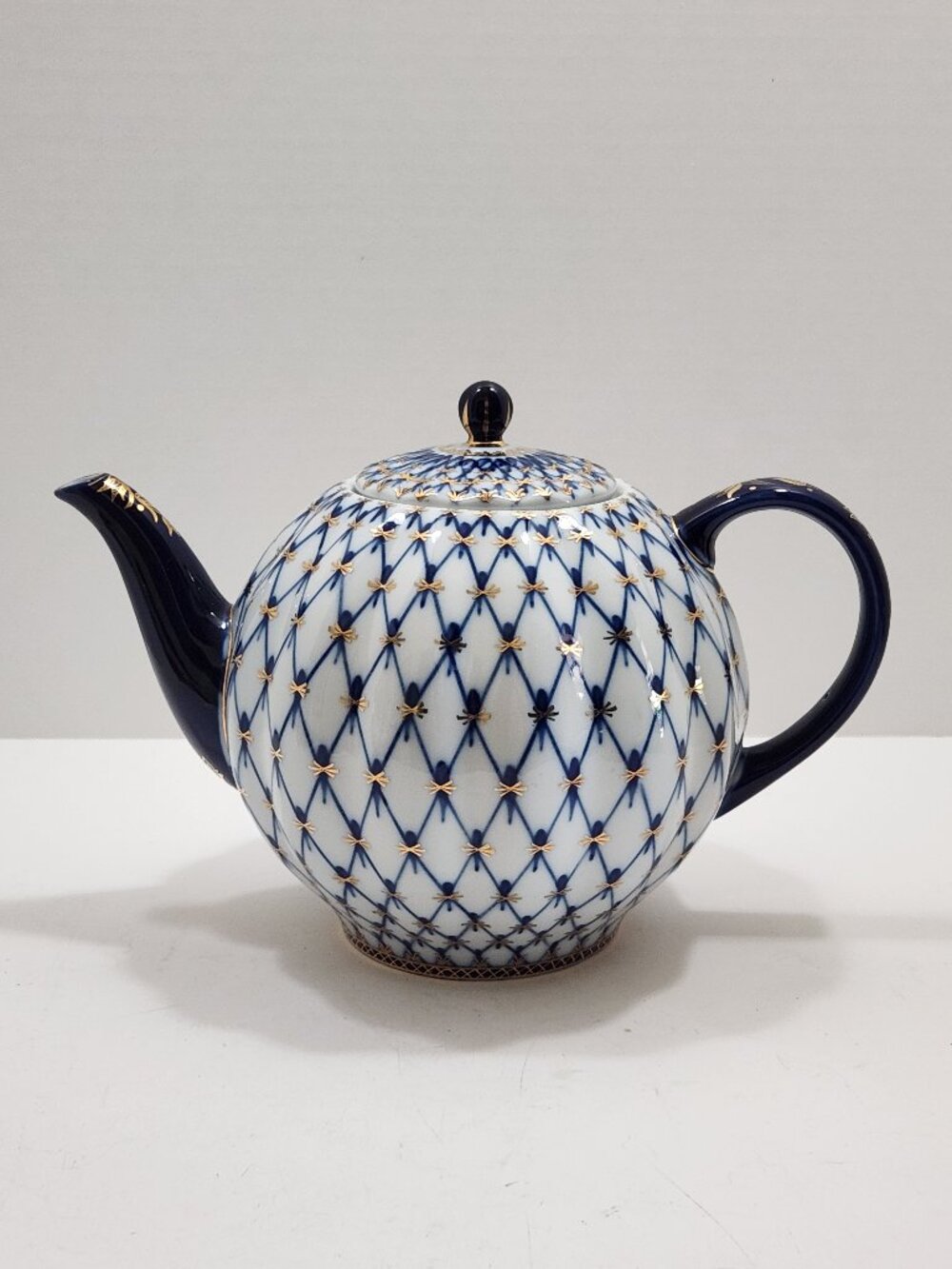 Vintage 1990s Imperial Lomonosov "Cobalt Net" LARGE 2-Liter Teapot
